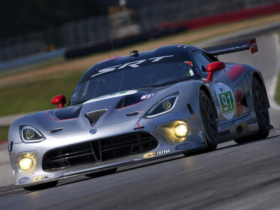  Dodge Viper SRT GTS-R 2012 года  (фото 18 из 23)